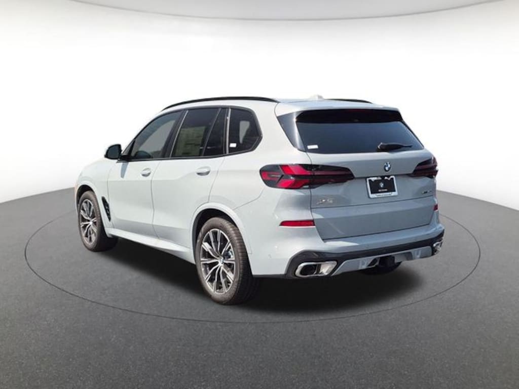 New 2026 BMW X5 xDrive40i SUV