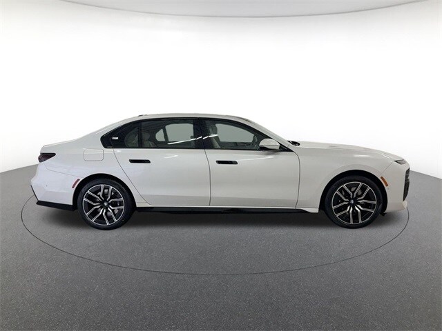 2023 Bmw 740i 7-series photo 3
