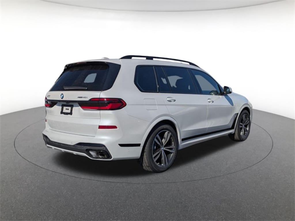 New 2026 BMW X7 xDrive40i SUV