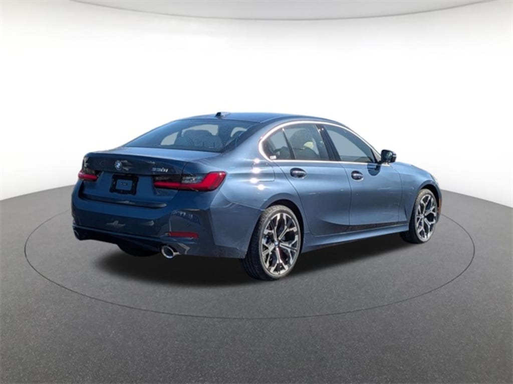 New 2026 BMW 330i xDrive Sedan
