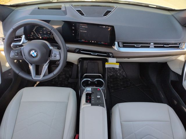 2026 BMW X1 28i - Photo 12