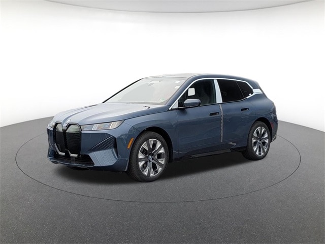 2026 BMW iX 45's photo