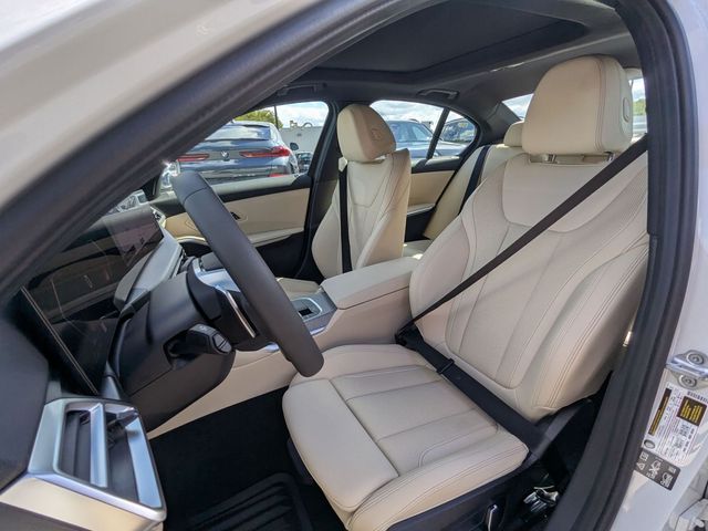 2025 BMW 3 Series 330i - Photo 9