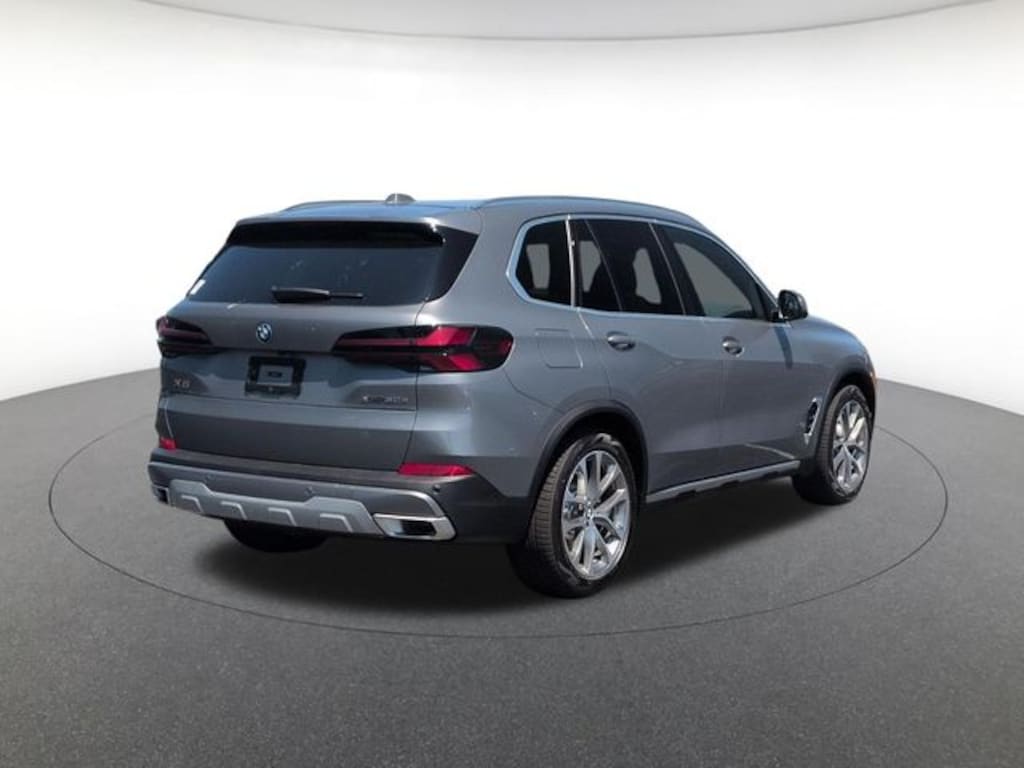New 2026 BMW X5 PHEV xDrive50e SUV