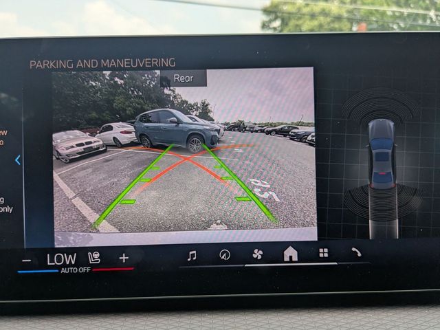 2025 BMW 3 Series 330i - Photo 14