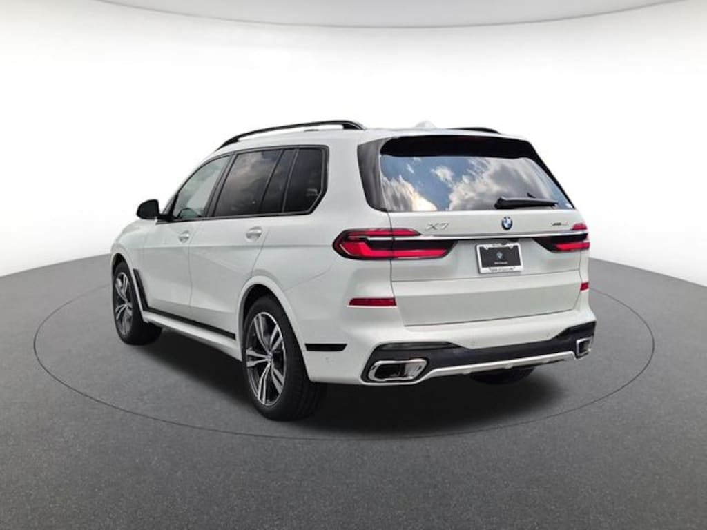 New 2027 BMW X7 xDrive40i SUV