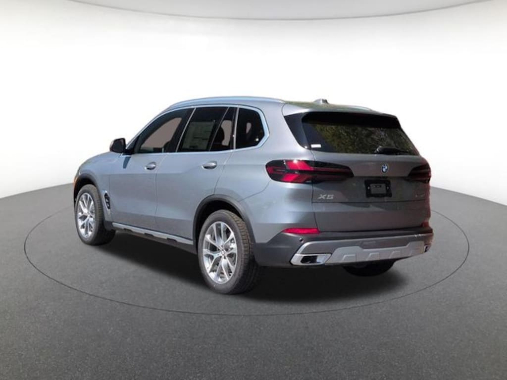 New 2026 BMW X5 xDrive40i SUV