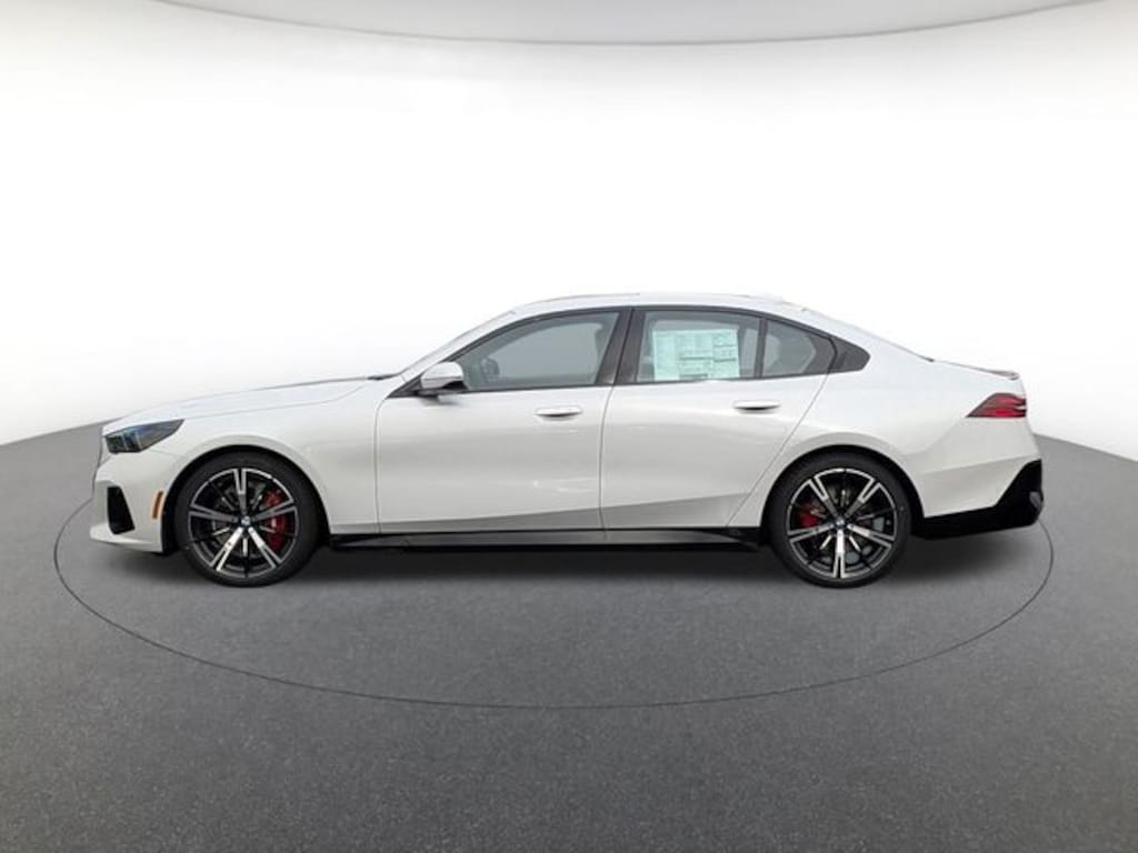 New 2026 BMW 530i xDrive Sedan