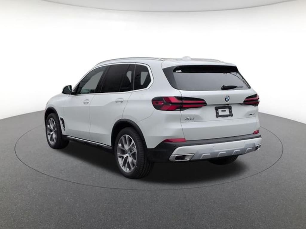 New 2026 BMW X5 xDrive40i SUV
