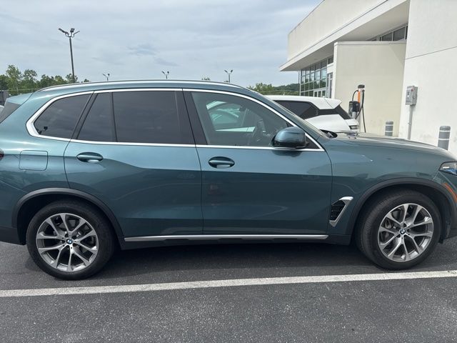 2024 BMW X5 xDrive40i's photo
