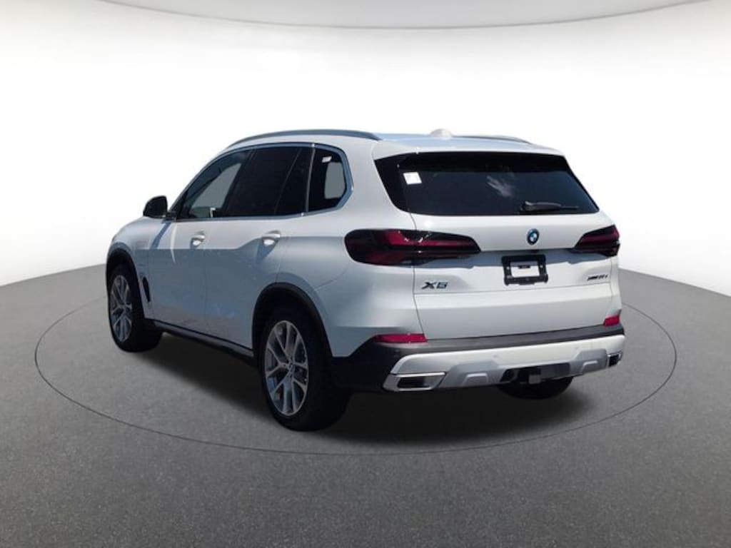 New 2026 BMW X5 PHEV xDrive50e SUV
