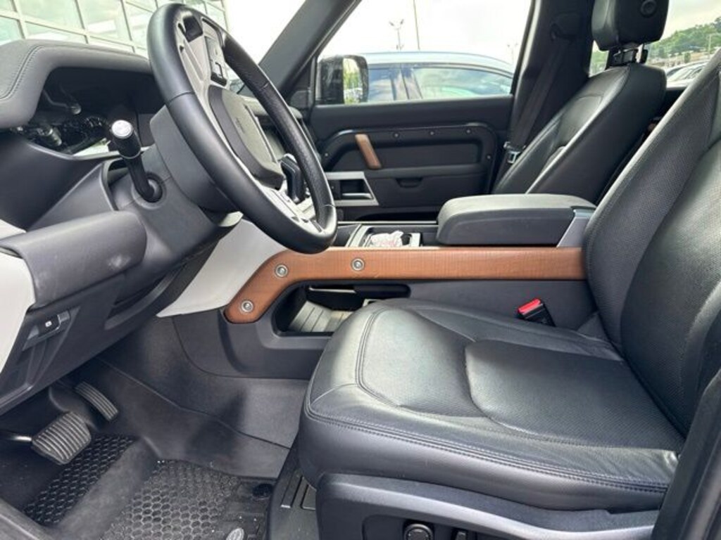 Used 2023 Land Rover Defender 110 SE SUV