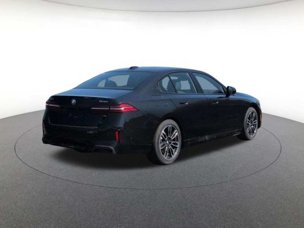 New 2026 BMW 530i xDrive Sedan