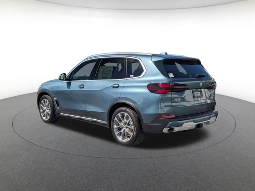 New 2026 BMW X5 PHEV xDrive50e SUV
