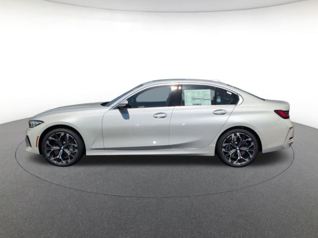 New 2026 BMW 330i xDrive Sedan