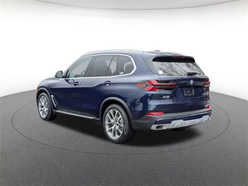 New 2026 BMW X5 PHEV xDrive50e SUV