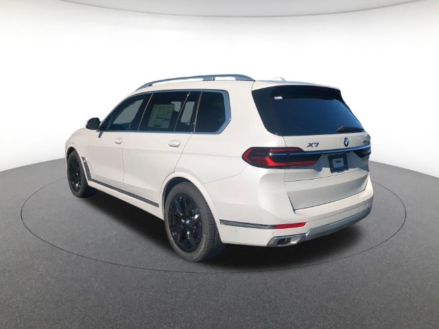 New 2027 BMW X7 xDrive40i SUV