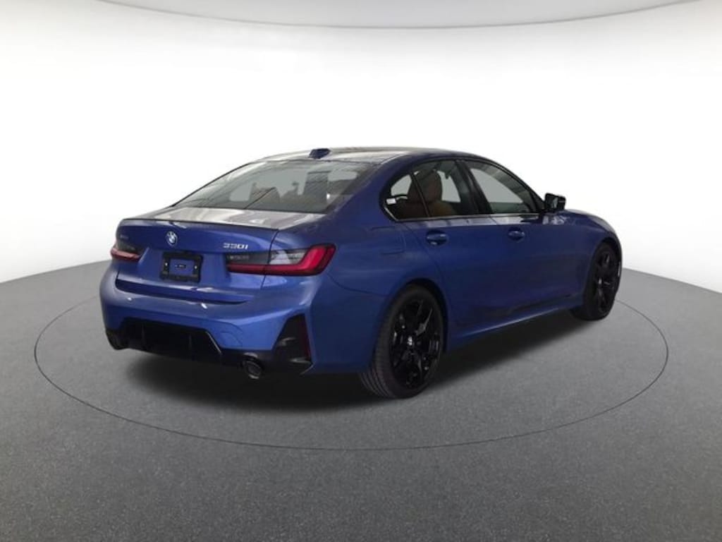 New 2026 BMW 330i xDrive Sedan