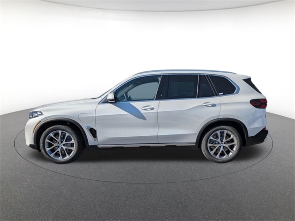 New 2026 BMW X5 PHEV xDrive50e SUV
