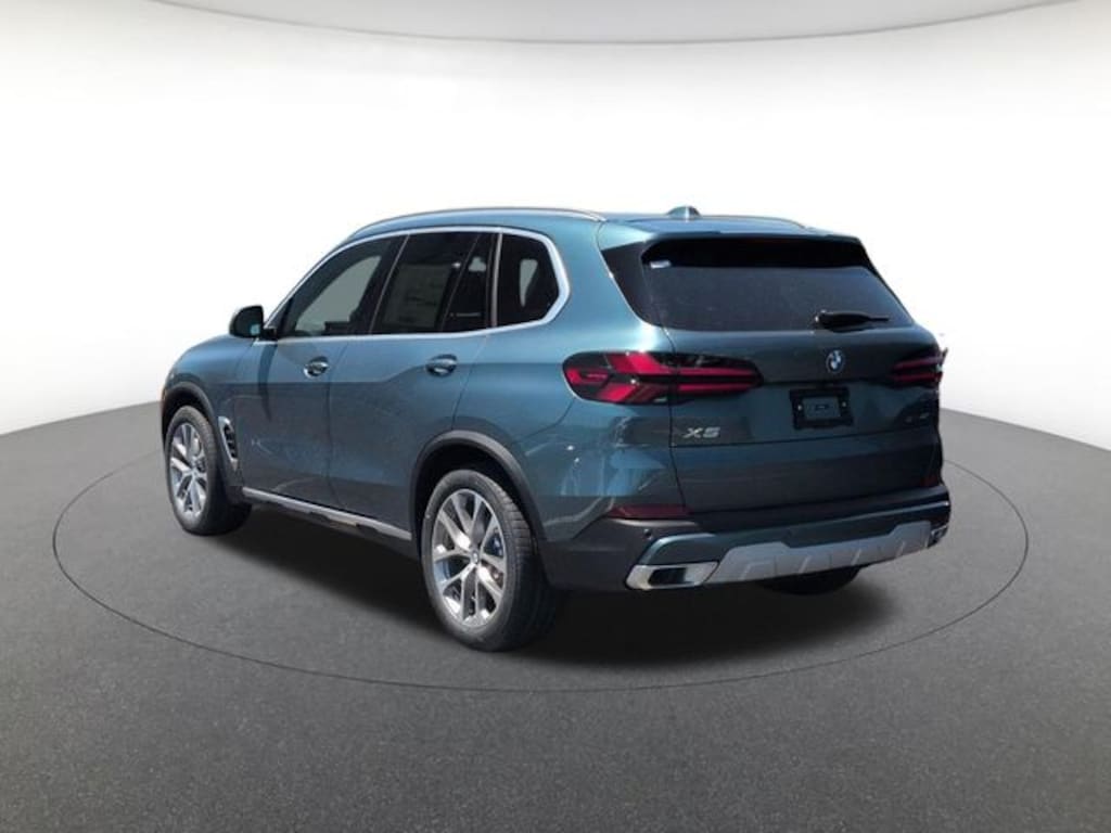 New 2026 BMW X5 xDrive40i SUV