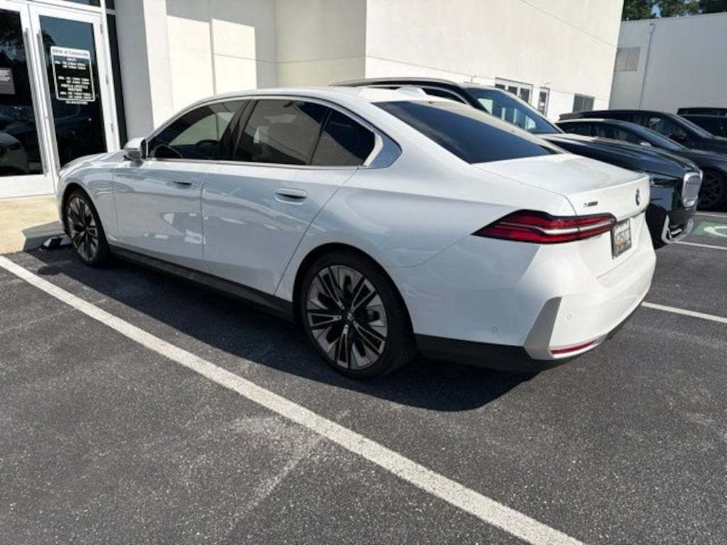 Used 2024 BMW 5 Series 530i xDrive Sedan