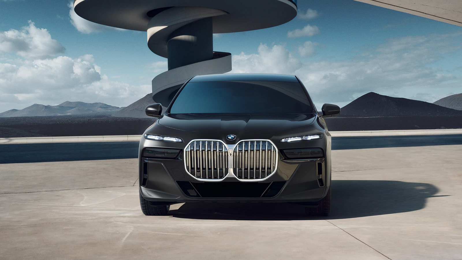 2023-BMW-7Series-Front.jpg