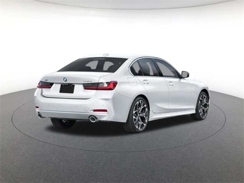 New 2026 BMW 330i xDrive Sedan