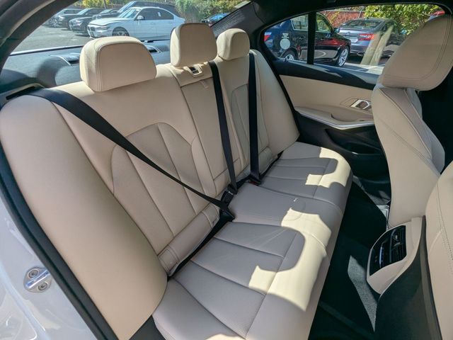 2025 BMW 3 Series 330i - Photo 19