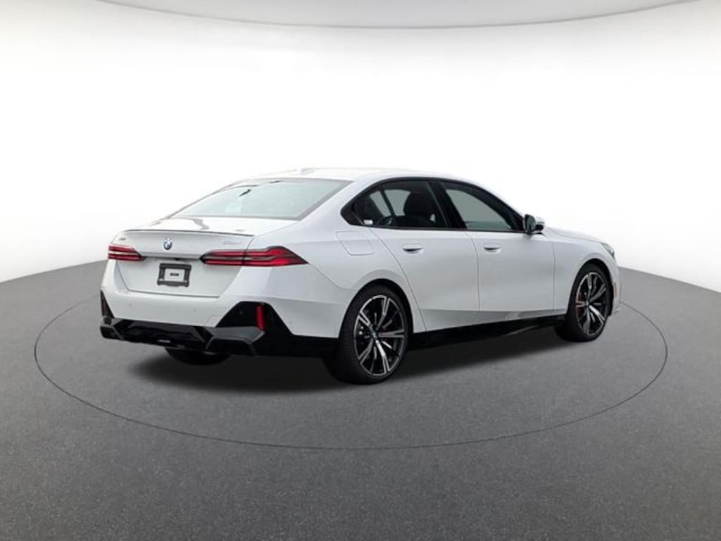 New 2026 BMW 530i xDrive Sedan