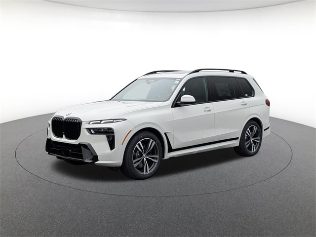 2026 BMW X7 40i's photo