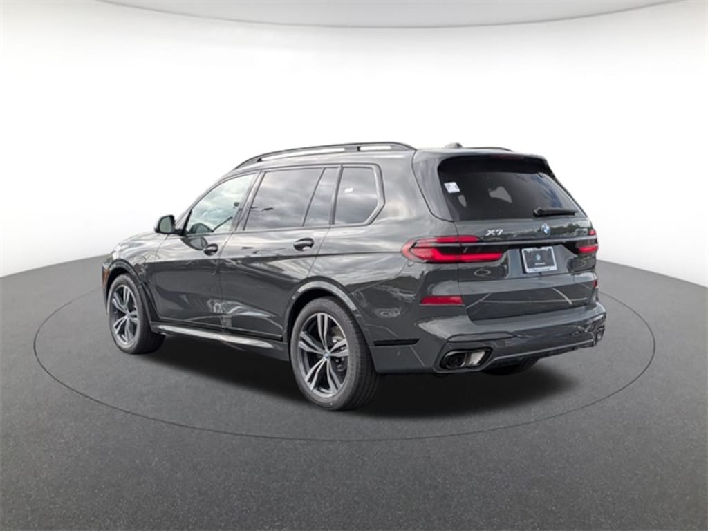 New 2026 BMW X7 xDrive40i SUV