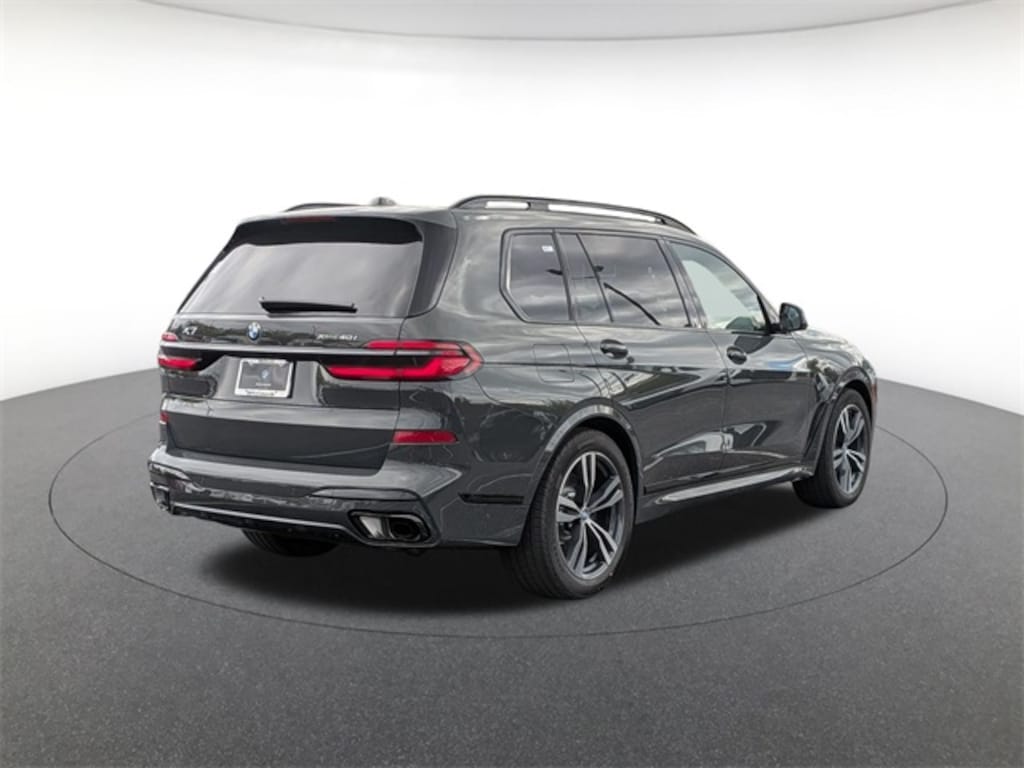 New 2026 BMW X7 xDrive40i SUV