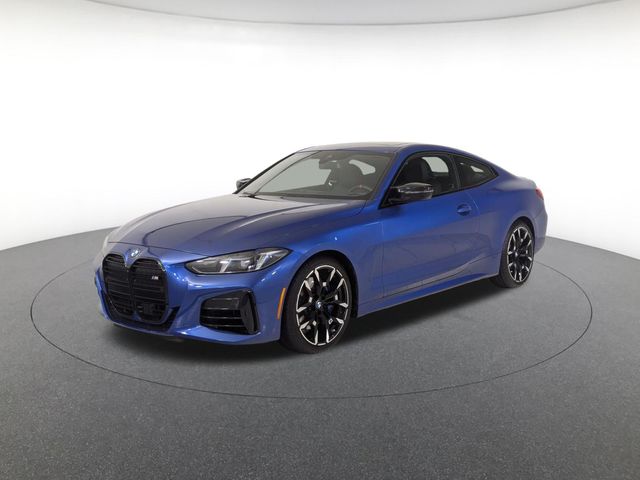 2026 BMW 4 Series M440i Coupe's photo