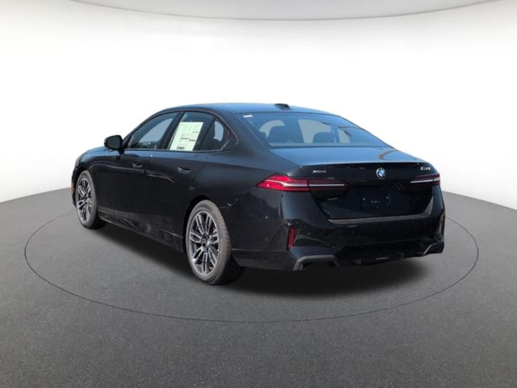 New 2026 BMW 530i xDrive Sedan
