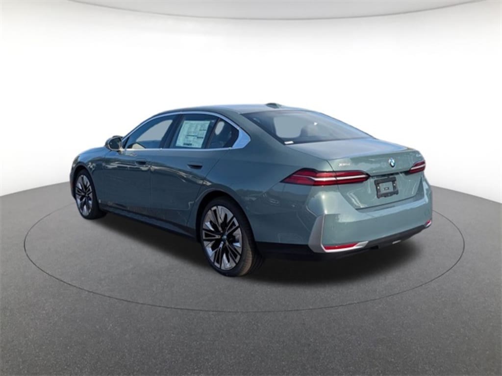 New 2026 BMW 530i xDrive Sedan