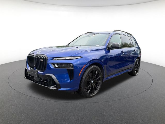 2024 BMW X7 M60i's photo