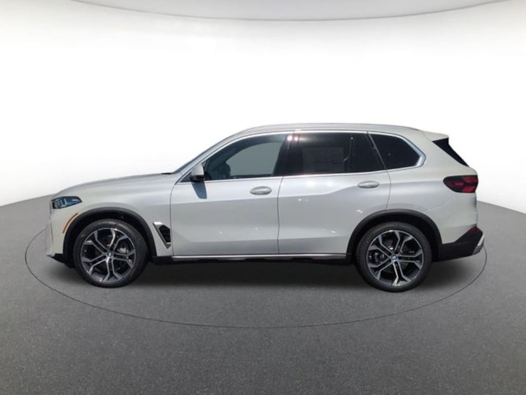 New 2026 BMW X5 xDrive40i SUV
