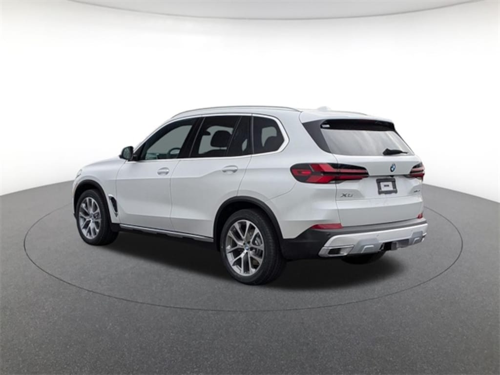 New 2026 BMW X5 xDrive40i SUV