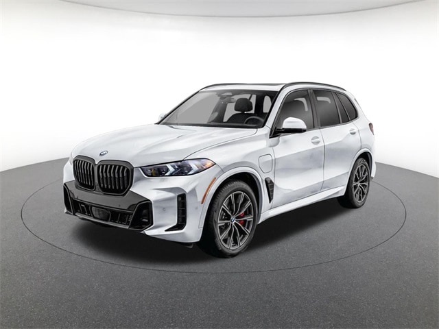2026 BMW X5 50e's photo