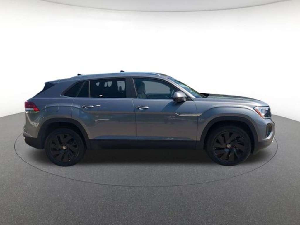 Used 2024 Volkswagen Atlas Cross Sport 2.0T SE w/Technology SUV
