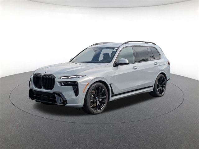2026 BMW X7 40i's photo