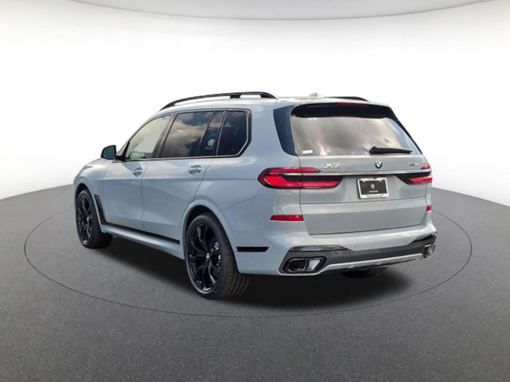 New 2027 BMW X7 xDrive40i SUV