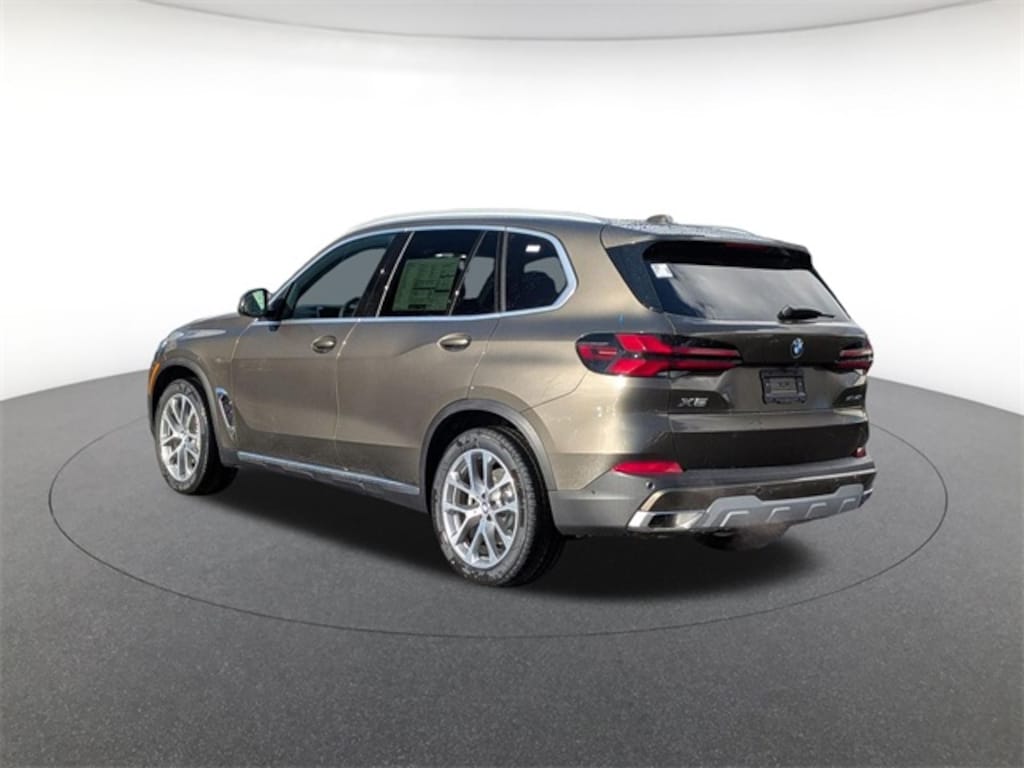 New 2026 BMW X5 xDrive40i SUV