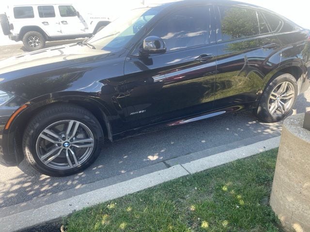 2019 BMW X6 xDrive50i's photo