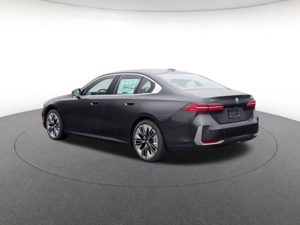 New 2026 BMW 530i xDrive Sedan