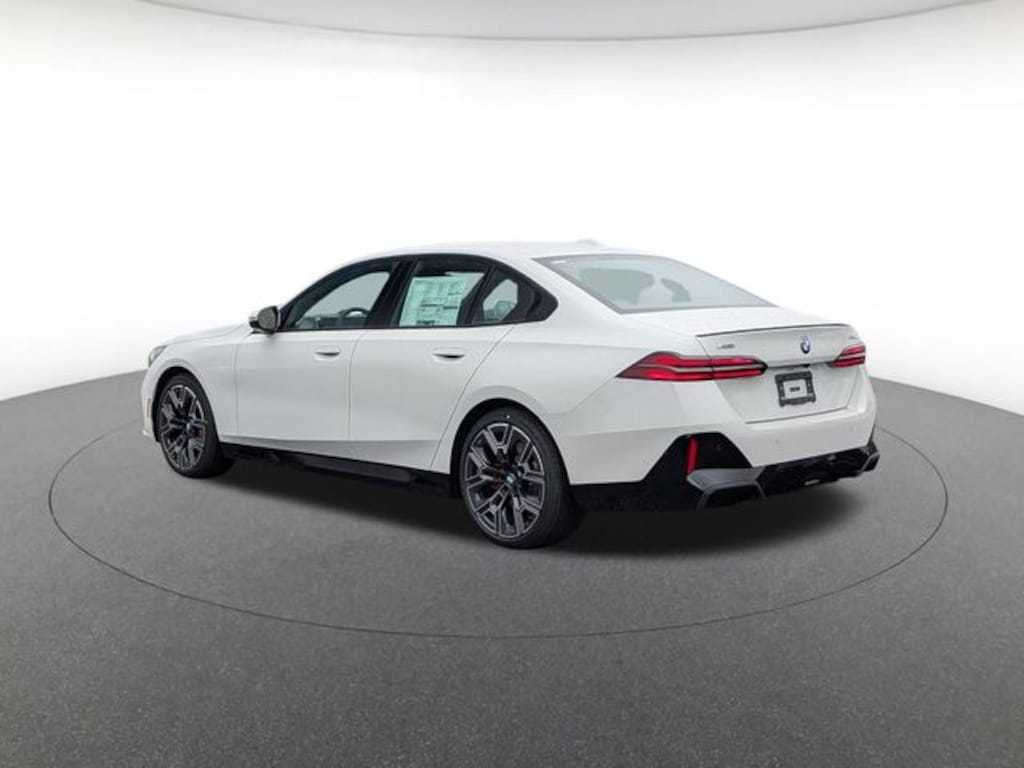 New 2026 BMW 530i xDrive Sedan