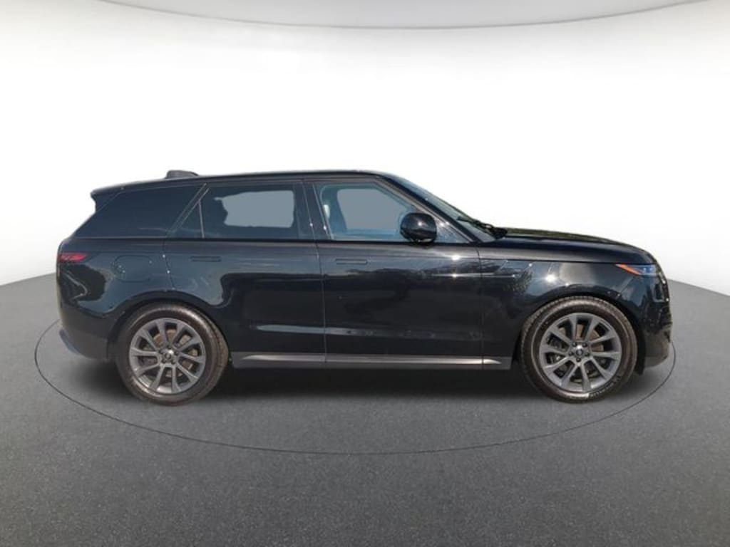 Used 2024 Land Rover Range Rover Sport SE SUV