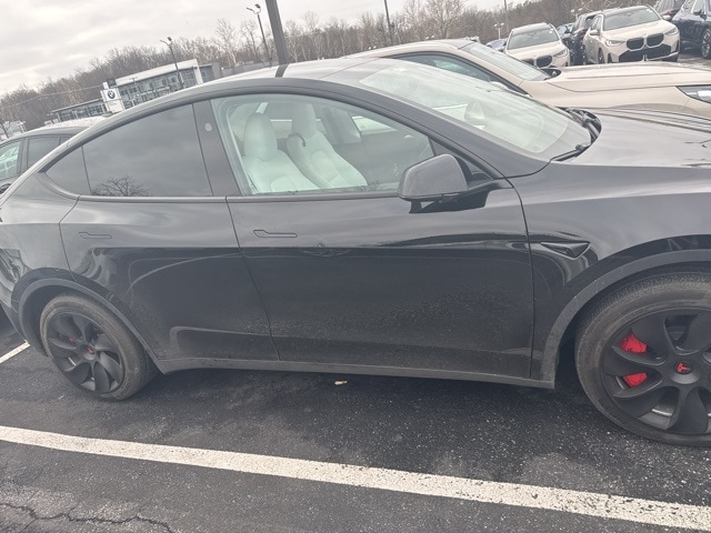 2023 Tesla Model Y Long Range's photo