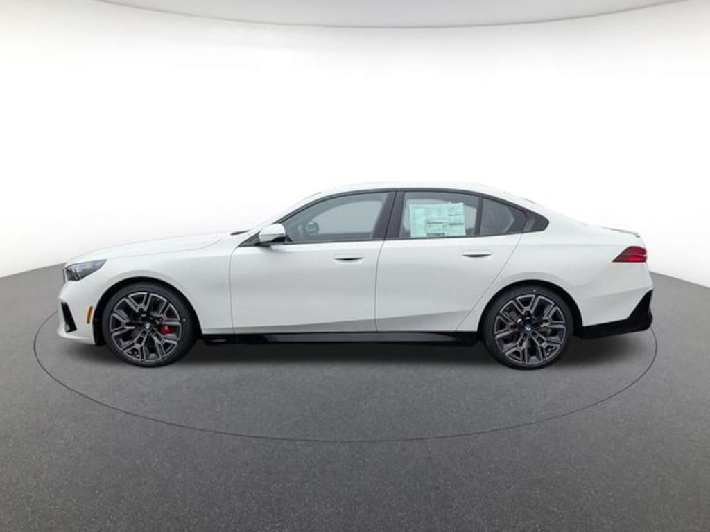 New 2026 BMW 530i xDrive Sedan