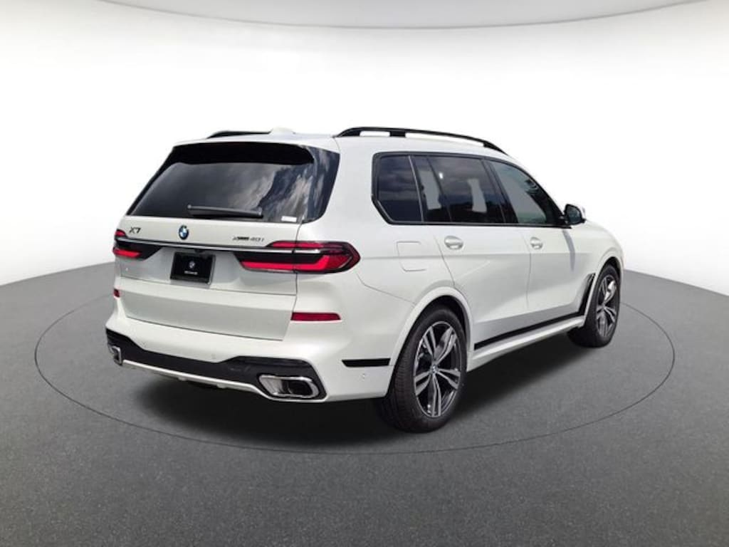 New 2027 BMW X7 xDrive40i SUV